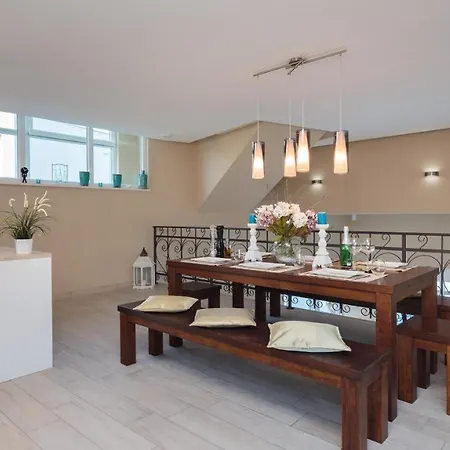 Jasmin ヴィラ ポセダリェ